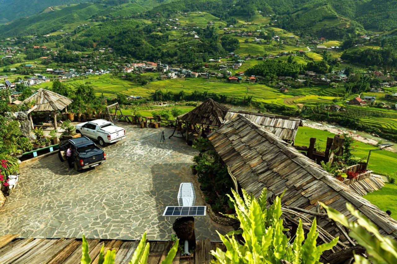 Muong Hoa River View Homestay *
